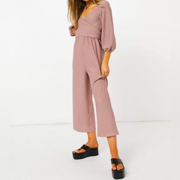 ASOS DESIGN wrap textured jumpsuit in taupe - Picture 1 of 3
